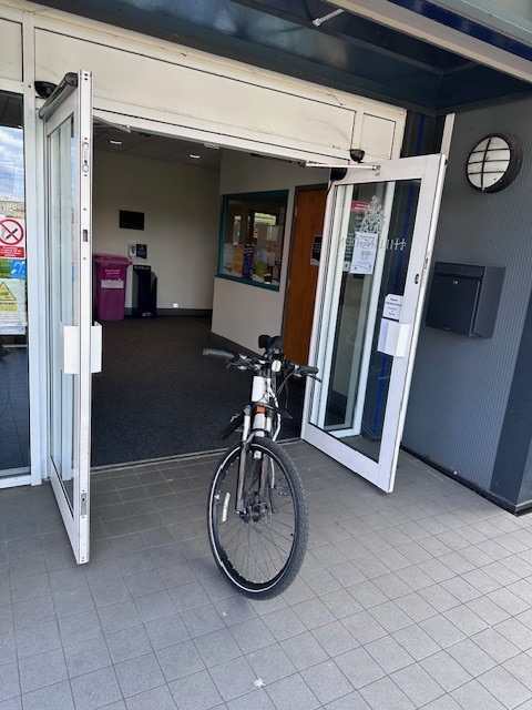 It was good to see local residents at Oak Farm library. Please do come to the next surgery:- Police Surgery Oak Farm Library Sutton Court Road: Friday 3rd May 1-2pm