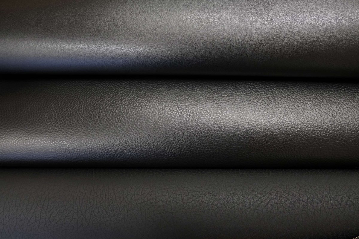 A leather alternative created from upcycled leftover apple waste. Leap by Beyond Leather Materials materialdistrict.com/material/leap/

#materialoftheday #materials #leap #beyondleathermaterials #applewaste #materialdistrict #leatheralternative #biobasedmaterials