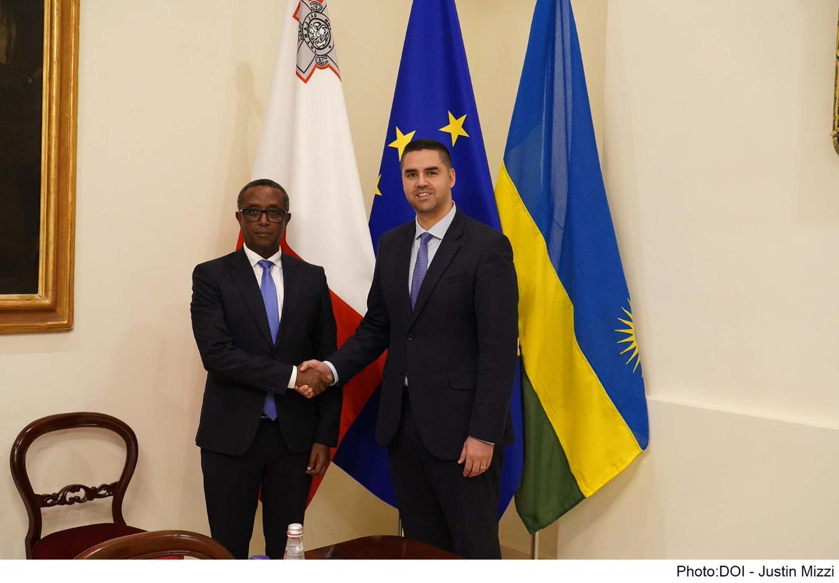 Minisitiri wa @RwandaMFA Dr. @Vbiruta, ari mu ruzinduko rw’akazi i Valletta muri Malta. Yagiranye ibiganiro na Minisitiri w’Ububanyi n’Amahanga, Ubutwererane na EU n’Ubucuruzi, Ian Borg, byibanze ku gushimangira umubano ukomeje gukura hagati y’u #Rwanda na #Malta 🇲🇹