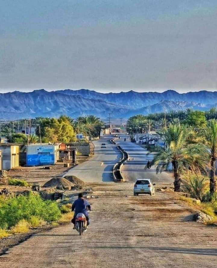 پانچ قبروں کے شہر پنجگور کا قدرتی حسن خوبصورت بلوچستان
#Balochistan #Panjgur #beauty 
#mycity