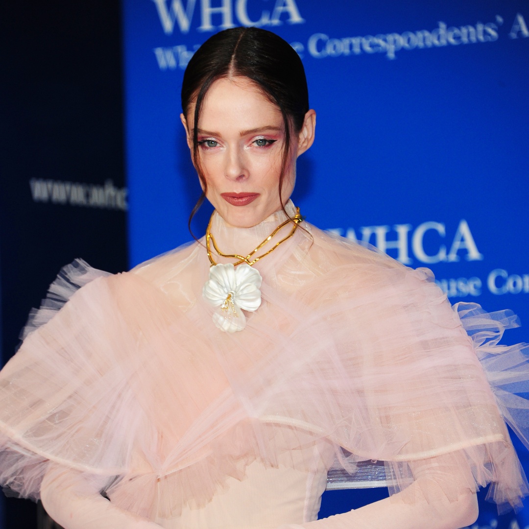 Coco Rocha on the Red Carpet at the 2024 White Correspondents Dinner in Washington

More images at: gawby.com/photos/248415

#CocoRocha #RedCarpetReady #2024WhiteCorrespondentsDinner #WashingtonDC #FashionIcon #CelebrityStyle #Glamourous #RedCarpetEvent #Fashionista #StylishCoco