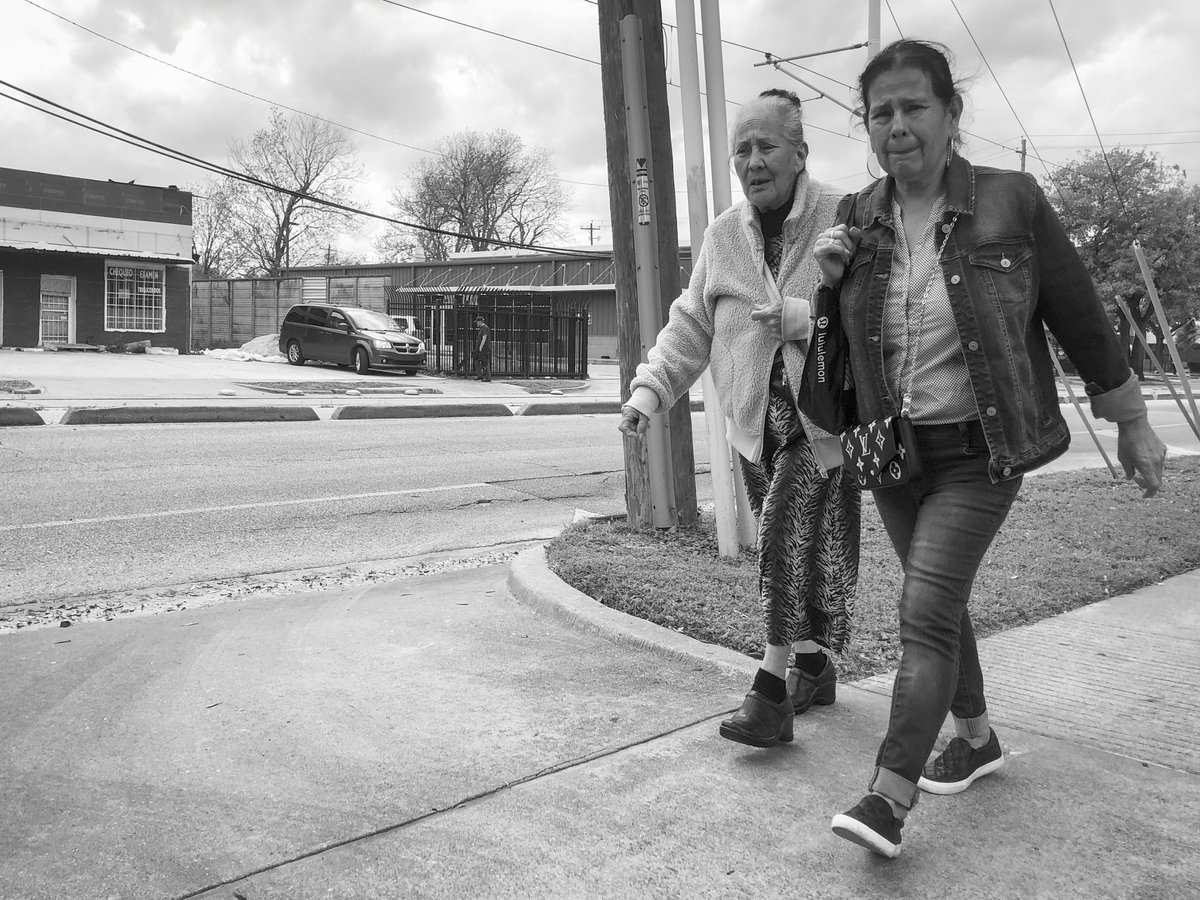 Not slowing down
.
#blackandwhitephoto #streetphotography @StreetPhotoInt @BWPMag  #SPiCollective #BW #storyofthestreet #capturestreet #ourstreet #candidstreetphotography #candidshot #candidphotograph #photography #HTX #streetphotographer #streetphoto #streetportrait
