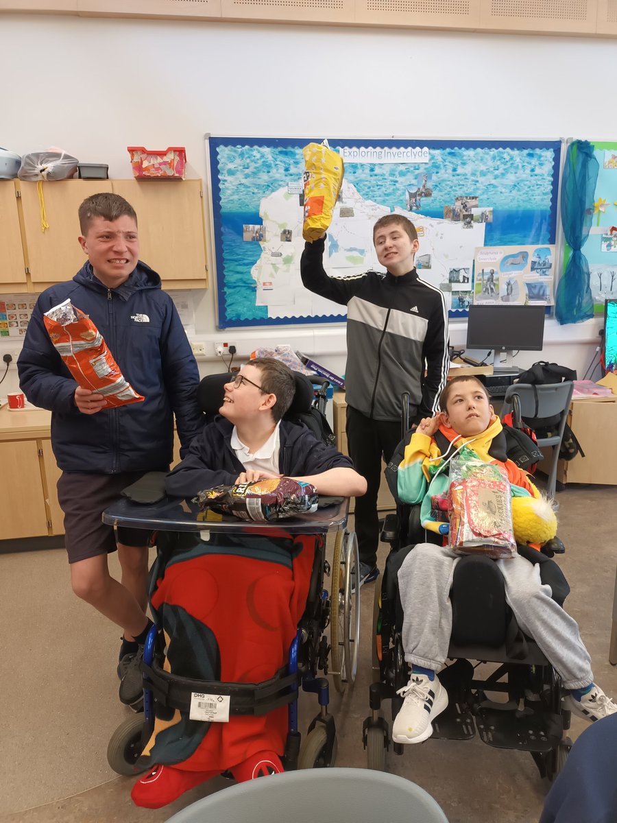 Well done to these Base 2 pupils who helped recycle these crisp packets at the Co-op toay as part of the Saltire and JASS awards.