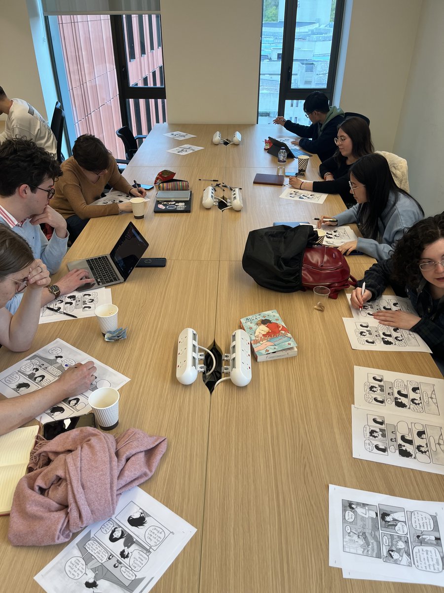 WarwickComicRes's tweet photo. What an amazing turnout! 

Thanks to all who attended our 'Bridging Translation and Comics' workshop last Friday and for playing along with us in finding the best translation strategies of Heartstopper vol. 5 💬💥 https://t.co/lAJIcxN8gh