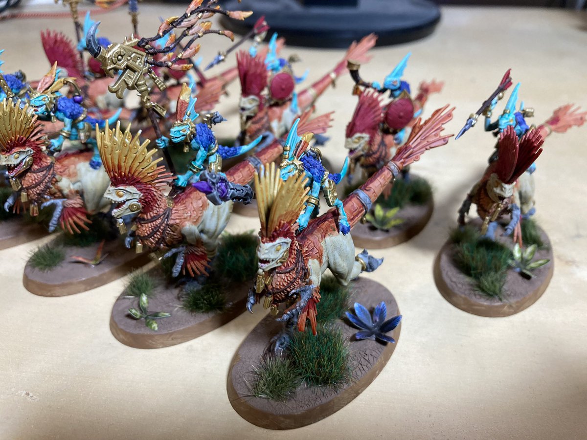 Raptadon Hunters painted up over the weekend. So that’s the Hunters and Chargers both done now. 🦖❤️ #warhammer #warhammercommunity #warhammerageofsigmar #warhammerpainting #miniaturepainting #modelpainting #ageofsigmar