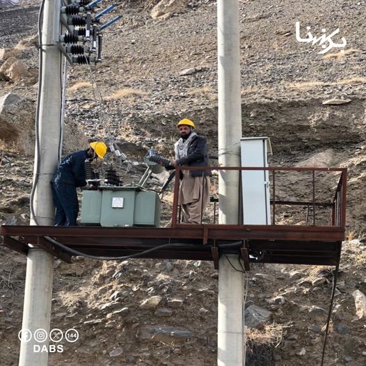 Network reform and prevention of illegal electricity use in Parwan!

Parwan Breshna technical teams to prevent electricity losses has identified and cut a number of illegally connected lines while monitoring the network.
1/1