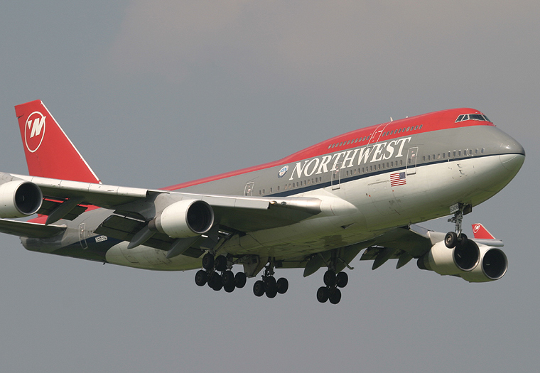 This day in Aviation History....

April 29, 1988
The maiden flight of the Boeing 747-400.