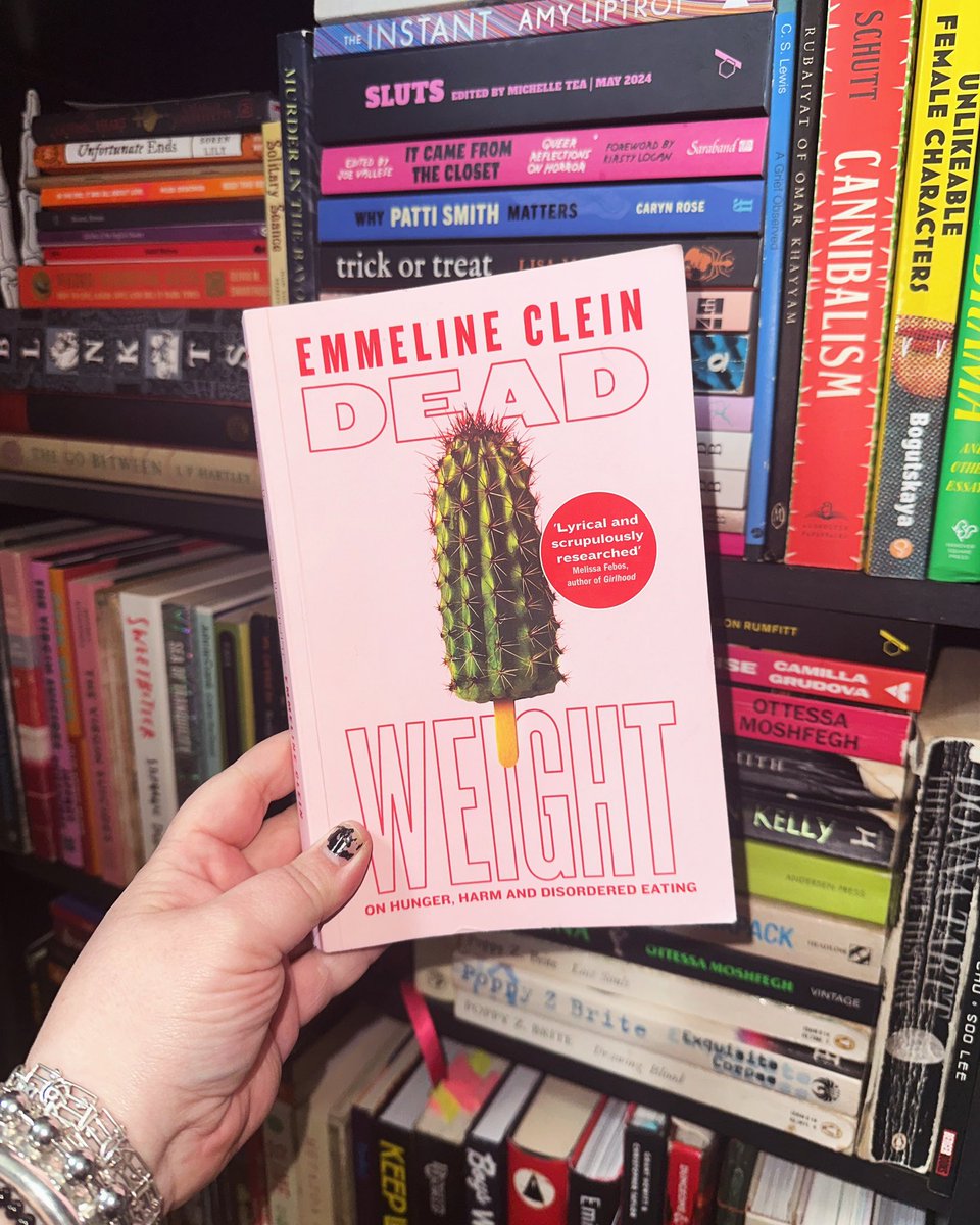 I’m just prepping for my event on Wednesday, chairing @emmelclein at @DauntSummertown, and my god Dead Weight is just so damn good.