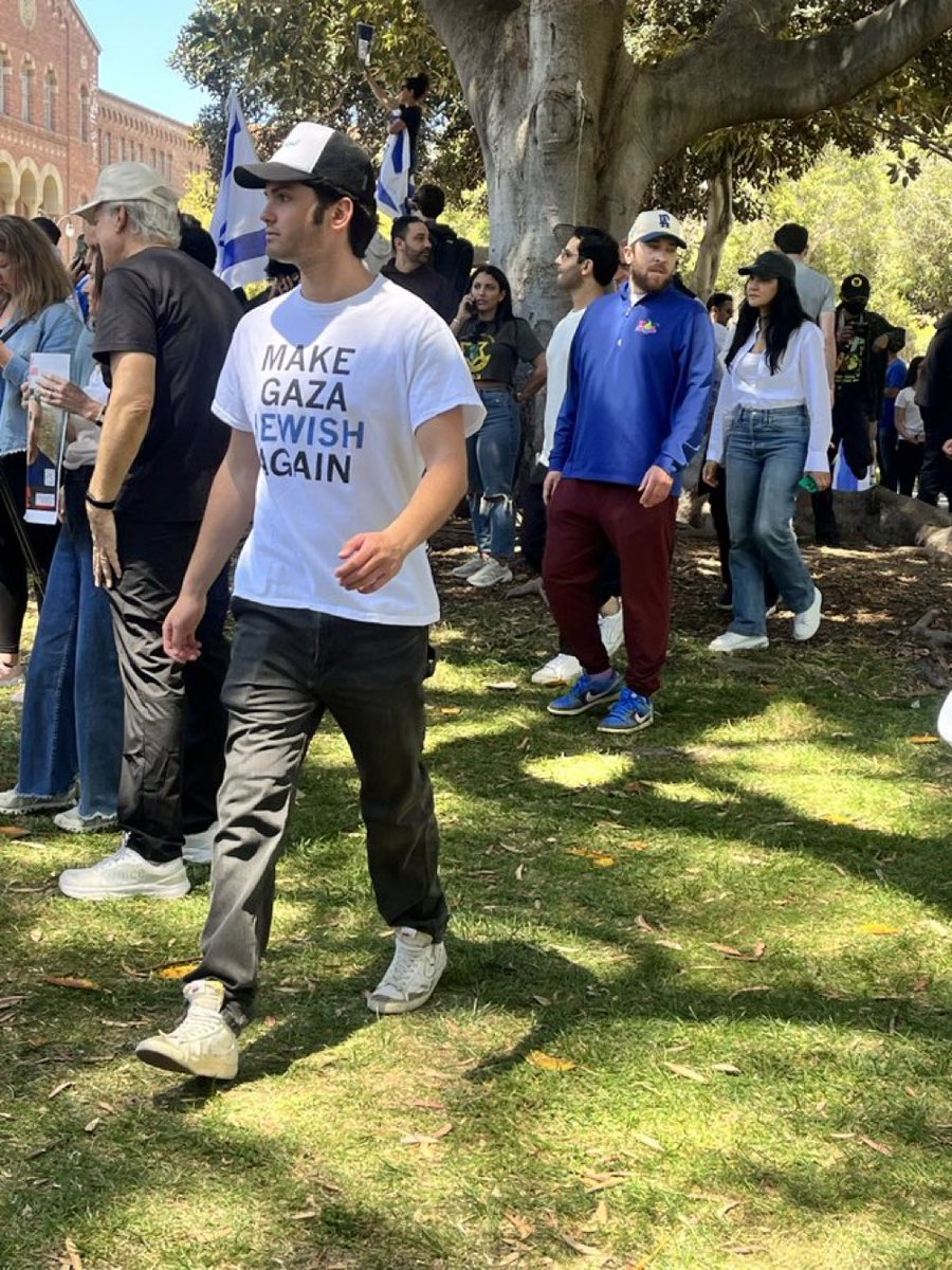 This man, at the Zionists rally on a university campus’s, is calling for genocide and ethnic cleansing