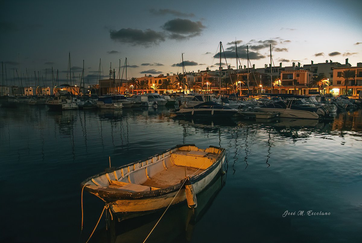 Cabo de Palos, al caer la noche.

#Cabodepalos #Cartagena #Nightphotography