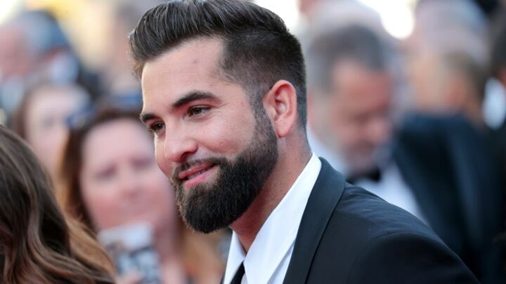 🔴 Dans une interview accordée à Paris Match, le chanteur Kendji Girac a avoué en avoir marre des blagues à deux balles à son sujet.