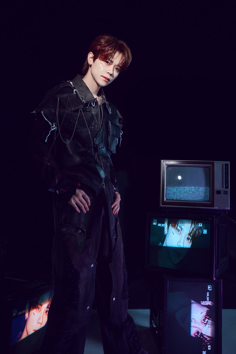 INI 6TH SINGLE 
'THE FRAME'
2024.06.26 RELEASE

OVER THE FRAME ver.
CONCEPT PHOTO : #KYOSUKE

#藤牧京介
#FUJIMAKIKYOSUKE
#INI #INI_THE_FRAME