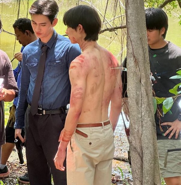 KRW_006's tweet image. อยู่คนเดียว                            อยู่กับหวานใจ🤏🏻