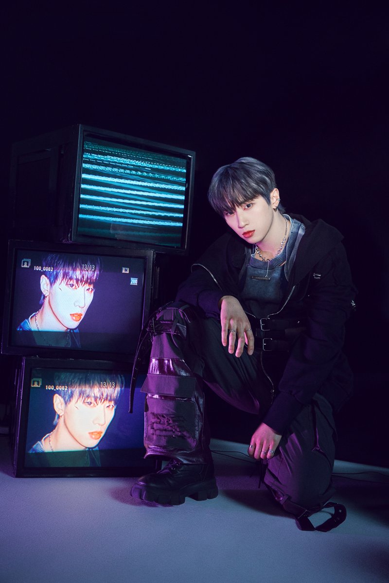 INI 6TH SINGLE 'THE FRAME' 2024.06.26 RELEASE OVER THE FRAME ver. CONCEPT PHOTO : #FENGFAN #許豊凡 #XUFENGFAN #INI #INI_THE_FRAME