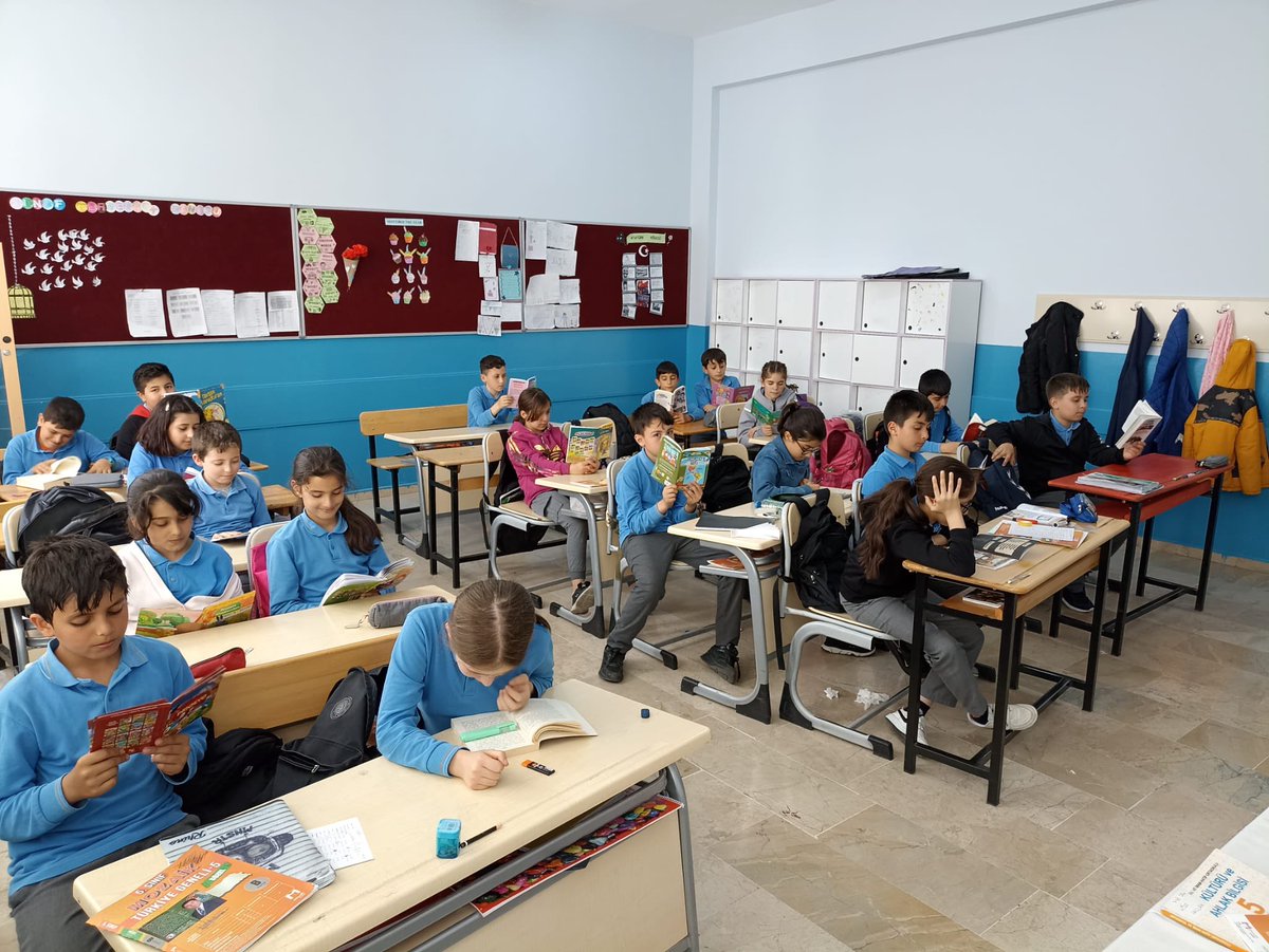 #okumasaati #okuyannesil

<a href="/sivasmem/">Sivas Millî Eğitim Müdürlüğü</a> <a href="/necatiyener_/">Necati YENER</a> <a href="/zaramem58/">Zara İlçe Mili Eğitim Müdürlüğü</a>