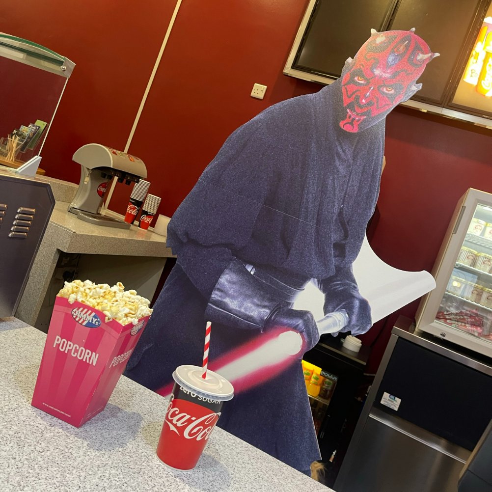 Coming to our screening of The Phantom Menace (PG) this Saturday? We've snacks aplenty at our Cantina: 🌭 Hot(h) Dog 🍿 Padawan Popcorn 🥤 Yoda Soda 🍪 Chocolate Chip Wookie 🍦 Jed-ice Cream ☕ R2 T for 2 Find out more & book!👇 📅 Sat 4 May, 7.45pm 🎟️ galadurham.co.uk/star-wars