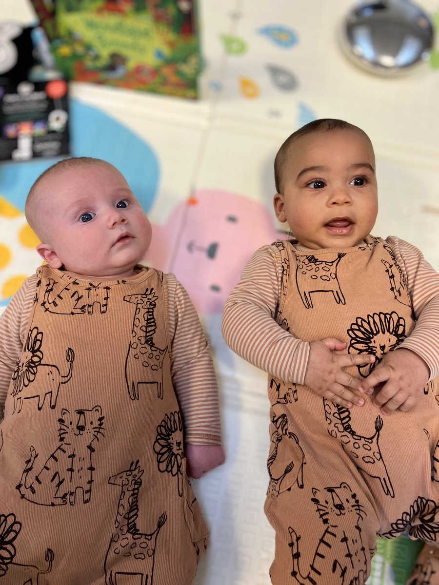 🦒 MATCHING🦒

Hope everyone is enjoying their bank holiday Monday 🙌 this one was too cute not to share! Looking forward to being back at groups on Wednesday 🤩

#frankfieldeducationtrust #ffet #earlyyears #earlylife #earlylifeprogramme #first1001days