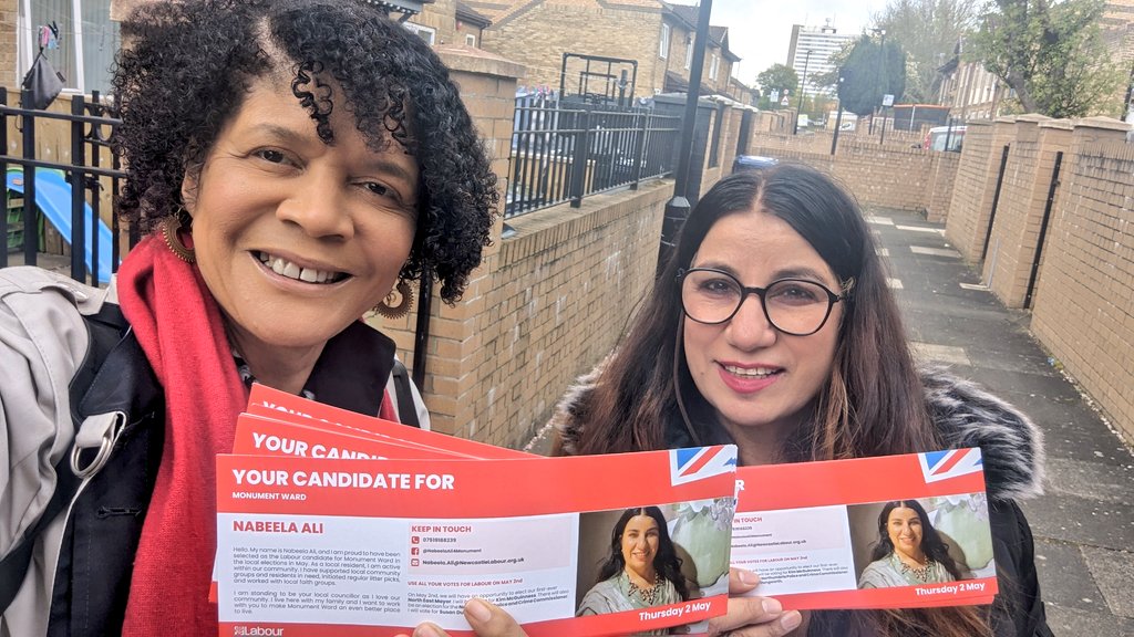 Great to be out with our fantastic @UKLabour Councillor Candidate in #Monument Ward, Nabeela Ali, talking and listening to residents around Summerhill Square. Nabeela lives in the ward is already known by so many in the community. #VoteLabour on Thursday!