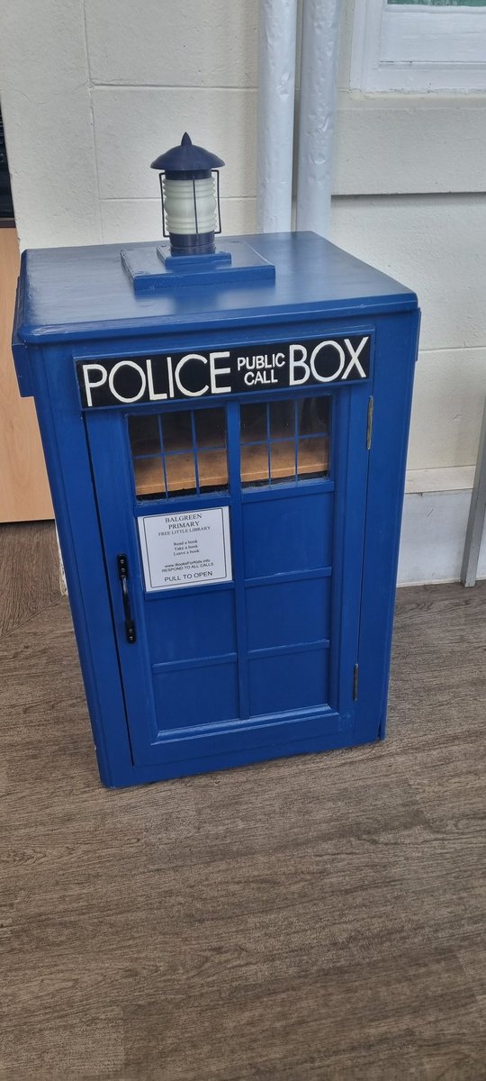 So lovely to be @BalgreenPrimary this morning to deliver this tardis wee library! The reading ambassadors has loads of great ideas for their second library, which will be made to their design soon #participation #reading #booksforkids