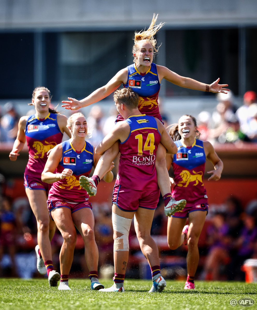 Re-watching the 2023 AFLW Grand Final for a much needed dopamine hit