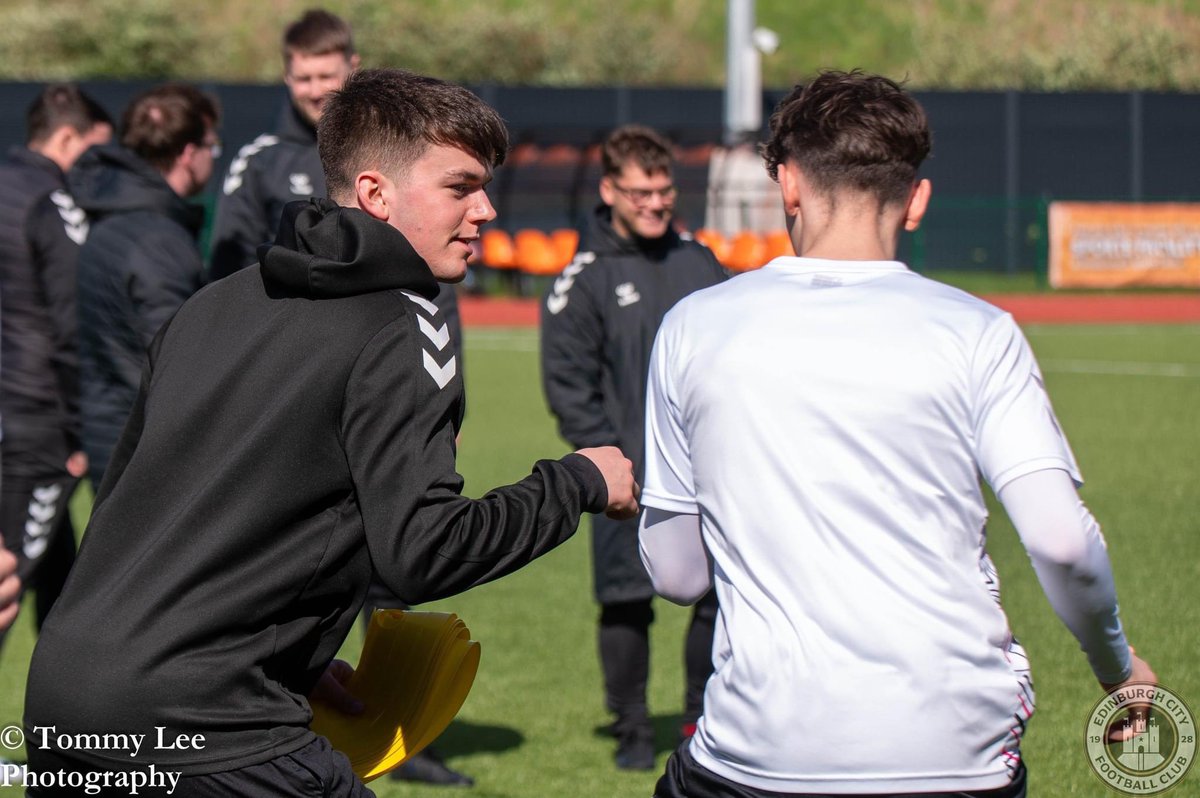 Last Saturday was my last match with @EdinburghCityFC. It’s been an incredible experience and I’ve learned lots about Team Care and MSK medicine. I’m hugely grateful to everyone I’ve met at the club this season for supporting me and introducing me into the world of football 🏰