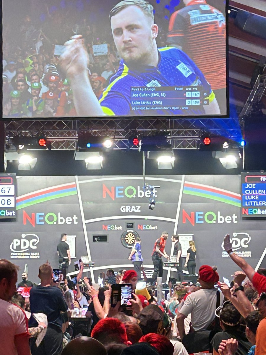 Zum ersten Mal live bei einem Darts Event gewesen. War absolut top und die Stimmung war auch sehr gut. 😍🎯 #lovethedarts