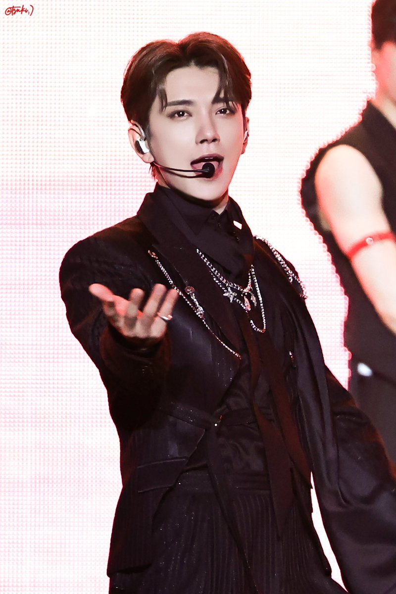 240428

🎼🎹👑

#JOSHUA #조슈아 
#ジョシュア
#SEVENTEEN #세븐틴