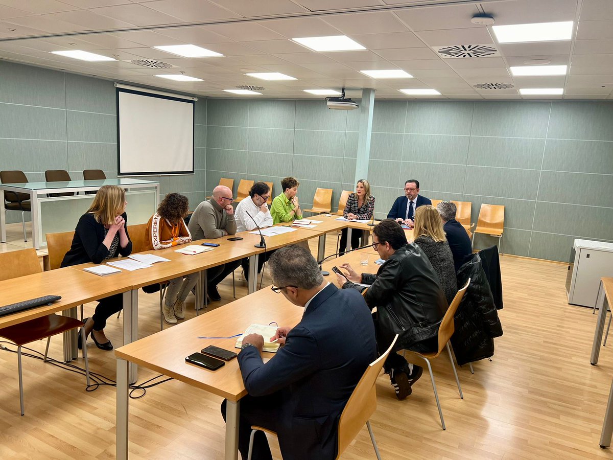 🗓️ Ens reunim amb patronals i sindicats per consensuar el calendari laboral, amb els festius de les #IllesBalears per a l'any 2025. ℹ️Fes clic per conèixer els dies festius tn.caib.es/festius25.