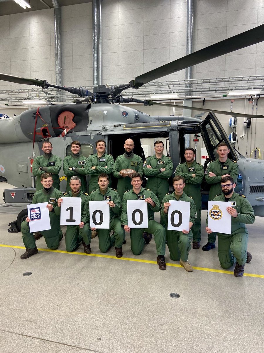 Whilst deployed on #TamberShield2024, Oz, one of our Observers and Flight Commanders, surpassed the 1000 flying hours milestone - a significant milestone in any aviator’s career. BZ! #StrikeDeep @RNASYeovilton