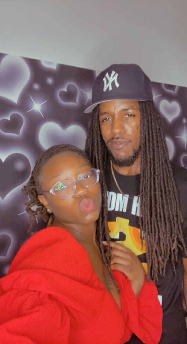 4 pic. Yes we go thru our things like every couple, but nobody really how addicted to my girlfriend I really am like 🥴🥴 mmhh #Mines https://t.co/pNX1a43R4J
