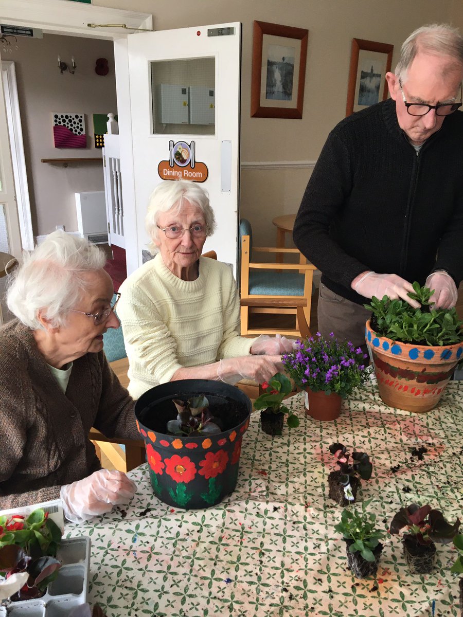 We have been keeping busy recently at The Cedars playing darts, painting pebbles, planting flowers and we've even found time to read the newspaper!💐📰