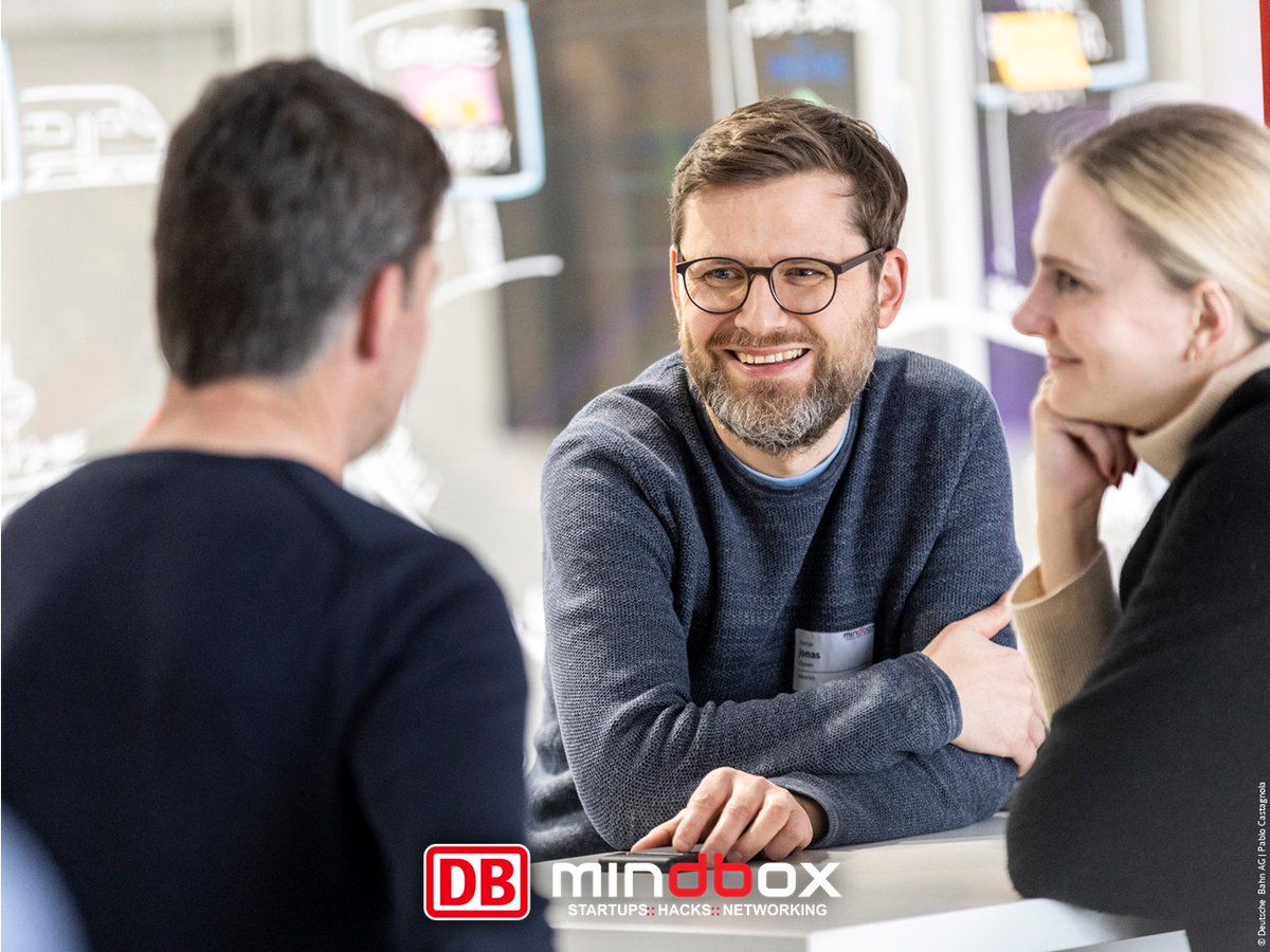 Startup news incoming - DB mindbox newsletter 💌​ 👷‍♀️ New startup program within the railroad construction industry 🚉 4 teams shaping integrated mobility with DB Regio 5️⃣ 0️⃣ startup program 🧭NaviLens guides travellers through Stuttgart main station 👉dbmindbox.com/#newsletter