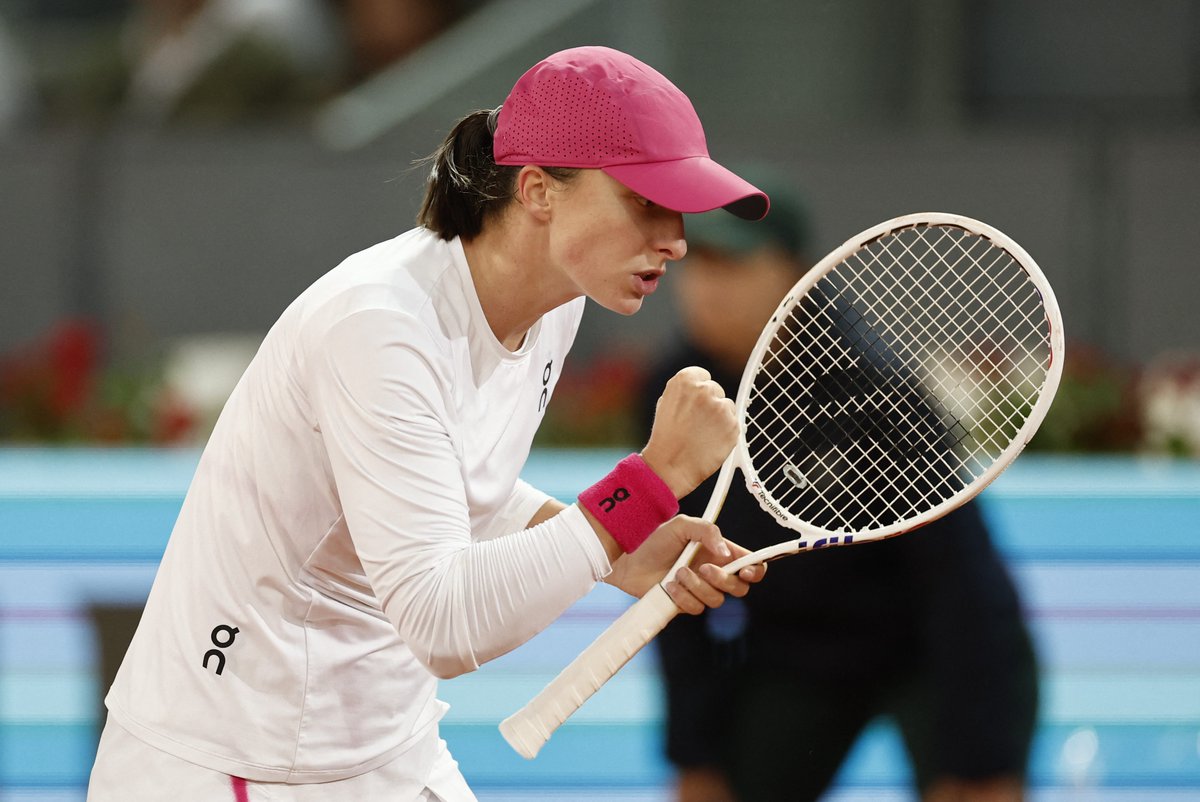 Swiatek réouvre la Boulangerie 🥯 Iga inscrit son 1er bagel depuis son sacre à Indian Wells pour battre Sara Sorribes Tormo 6-1 6-0 Direction les 1/4 de finale à Madrid pour la N°1 mondiale !