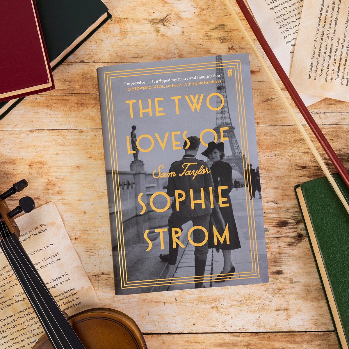 'A perfect book group title.' ⭐⭐⭐⭐⭐ Reader Review Are you in a book group? Head over to the @readingagency noticeboard for your chance to win copies of The Two Loves of Sophie Strom by @SamTaylorwrites for your group 📚 readinggroups.org/noticeboard/73…