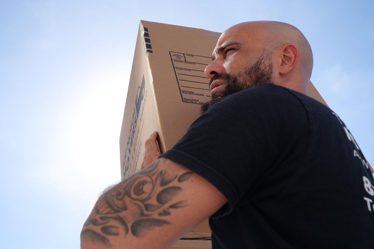 Finding the top moving company in South Florida just got easier. Experience stress-free relocating with the experts who make it smooth sailing. 🚚✨ #SouthFloridaMovers #MovingMadeEasy #RelocationExpert