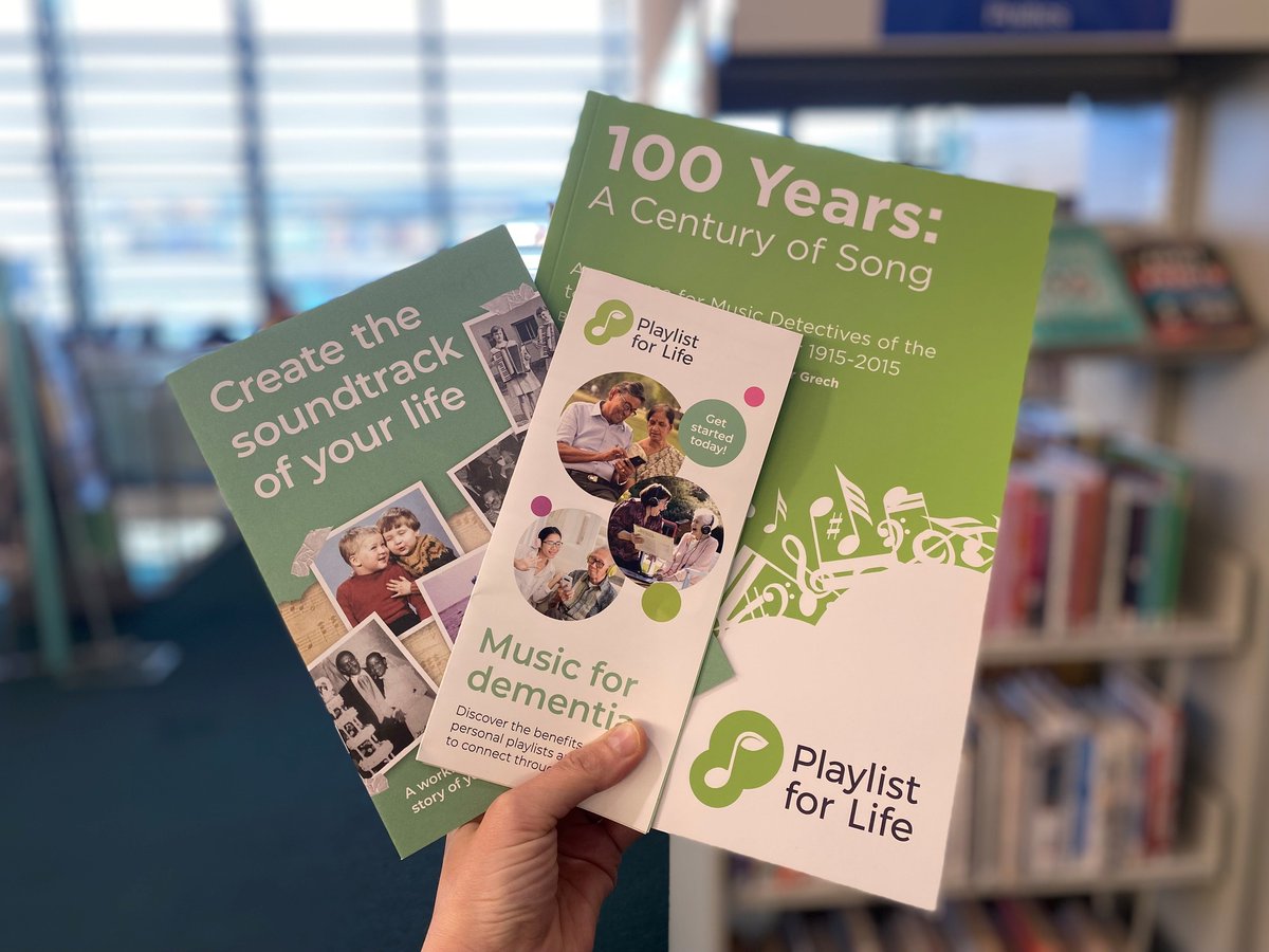 Do you use your local library? We might be stating the obvious but they're filled with a wealth of info & many offer dementia support services. Learn more on how we're partnering with libraries to support communities with personally meaningful music ⏬ playlistforlife.org.uk/libraries-week…