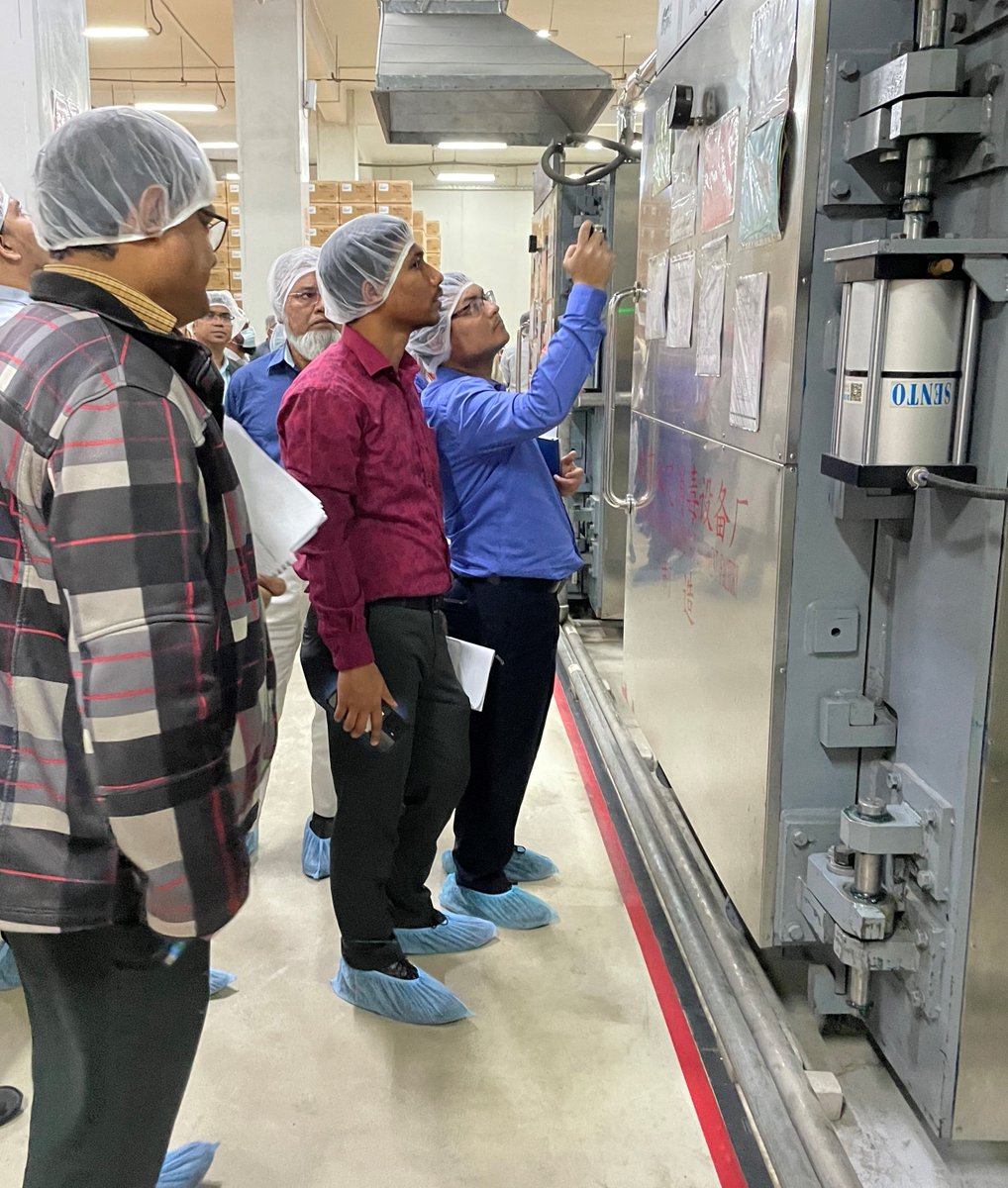 .@USAIDGH-funded PQM+ builds manufacturers' capacity to attain international accreditation, leading to stronger #HealthSystems that assure quality medical products. Staff from @DGDA_Bangladesh took part in a training on GMP audit inspection at @niprojmi2012 in #Bangladesh.