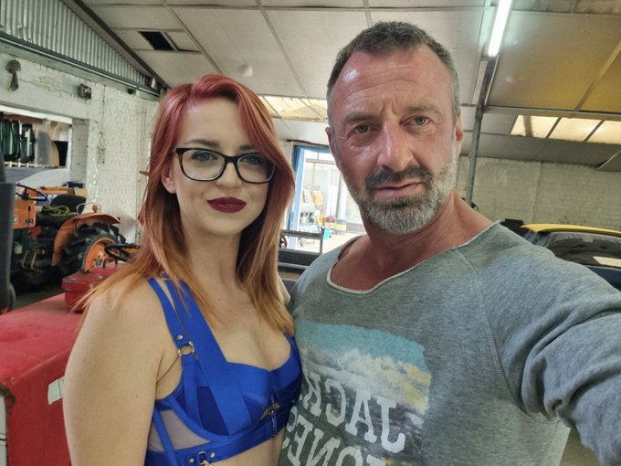 Shooting PSS today with Belgian star Joy https://t.co/uccvevFJVc<a href="/tag/hardcore"class="tags"><span>#hardcore</span></a>