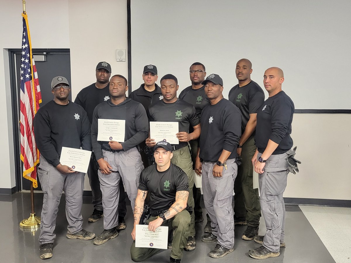 CobbSheriff's tweet photo. Congratulations to the latest class that completed SWAT Level 1 #cobbsheriff #SWAT #SWATTraining https://t.co/VW2fi7YSrQ
