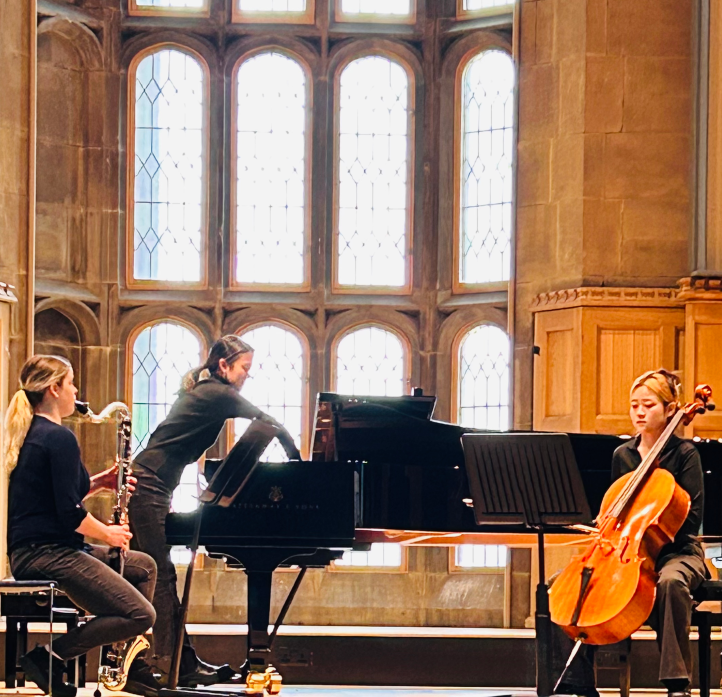 sheffcath's tweet photo. ๐ถ๐ต๐ท ๐ถ ๐น Here's a unique chance to hear the โจadvanced ensemble skills โจ of a group of Masters Students from @sheffielduni. A free event with retiring collection for the #SchoolsSingingProgramme.
๐ต#LunchtimeRecitals
๐๏ธ Wed 1 May
โฐ 1 pm
#LiveMusic https://t.co/gWwCB6nNUH