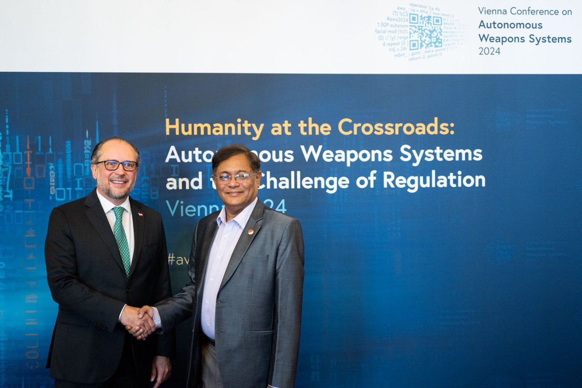 A pleasure to welcome my colleague Hasan Mahmud from #Bangladesh 🇧🇩 today for #AWS2024Vienna! Good exchange of views on current regional and global challenges, incl. developments in #Myanmar and #Russia‘s war of aggression.