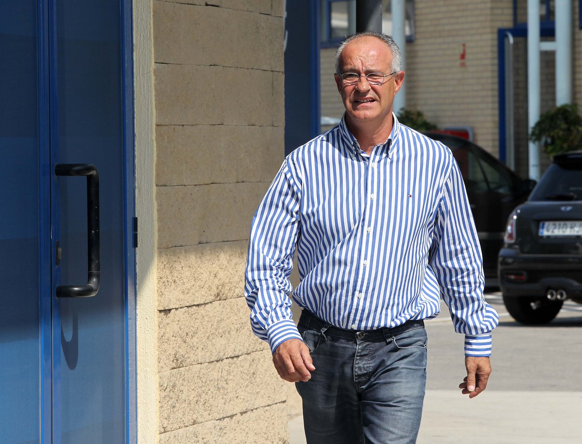 🖤 Ens ha deixat José Luis García, exentrenador i integrant de l'estructura del futbol base.
Volem transmetre el nostre més sentit condol a tots els familiars i amics, així com antics companys.
Que descansi en pau, José Luis.
#RCDE | #La21