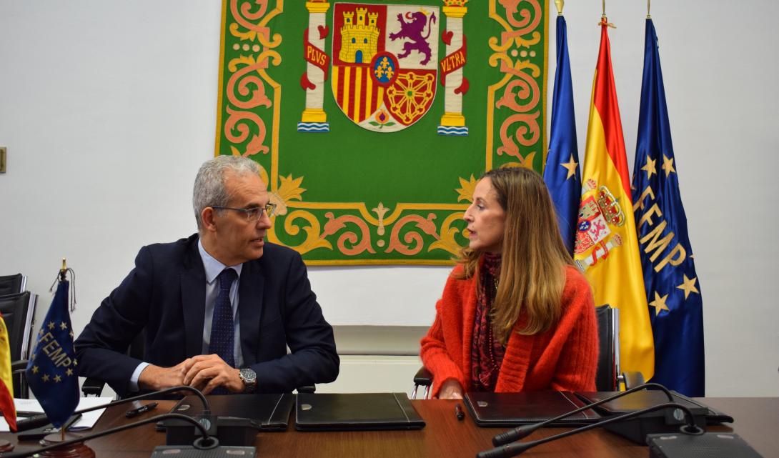 🤝La #FEMP y @ecoembes renuevan su colaboración 🟢Ambas entidades buscan impulsar la gestión eficiente de #Residuos🚮 y las estrategias locales de @MuniCircular 📰: femp.es/comunicacion/n…