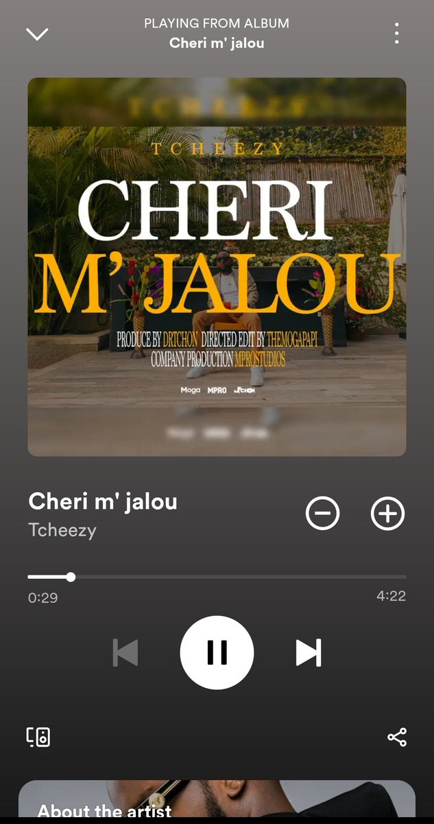 Défilée la folle tweet media