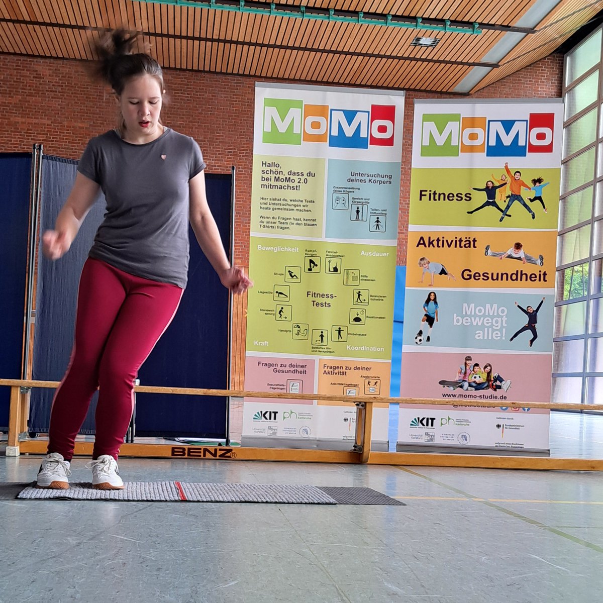 #Bergfest der aktuellen Feldphase 🥳
Testungen der Route 40 (von 79) finden heute an der PH Karlsruhe statt. Damit verbunden waren heute auch Pressevertreter*innen vor Ort und haben Annette Worth, <a href="/NiessnerClaudia/">Claudia Niessner</a> &amp; Alexander Burchartz interviewt. #heimspiel #presse