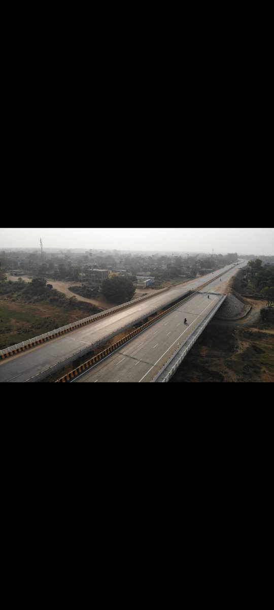 One of the longest.
Breathtaking panorama from the Koilwar Bridge 🌉 🛣️ on the Sone River, linking Southern and Eastern Bihar, promoting efficiency and environmental conservation.
#PragatiKaHighway
#GatiShakti
#BuildingTheNation
#ModiKiGuarantee
#KoilwarBridge
Ref:@nitin_gadkari