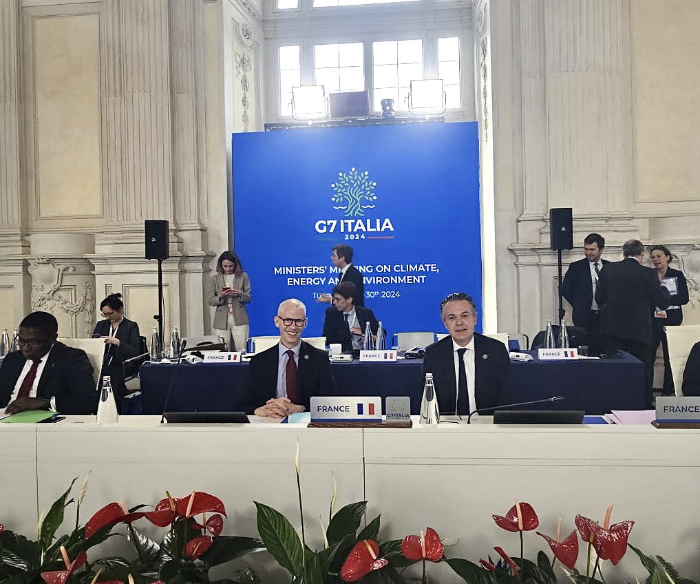 À Turin 🇮🇹 avec @ChristopheBechu pour le #G7 Climat, Énergie et Environnement. La France porte la voix d'une diplomatie climatique ambitieuse, en ligne avec les engagements pris par le Président @EmmanuelMacron lors de la COP28 sur la sortie des énergies fossiles, à commencer…