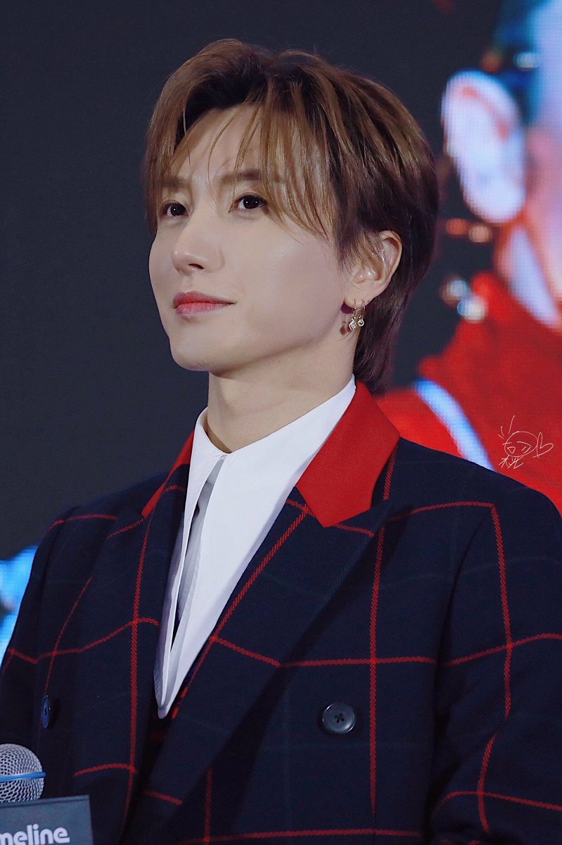 I VOTE #LEETEUK FROM #SUPERJUNIOR FOR #TOP100KPOPLEADERS