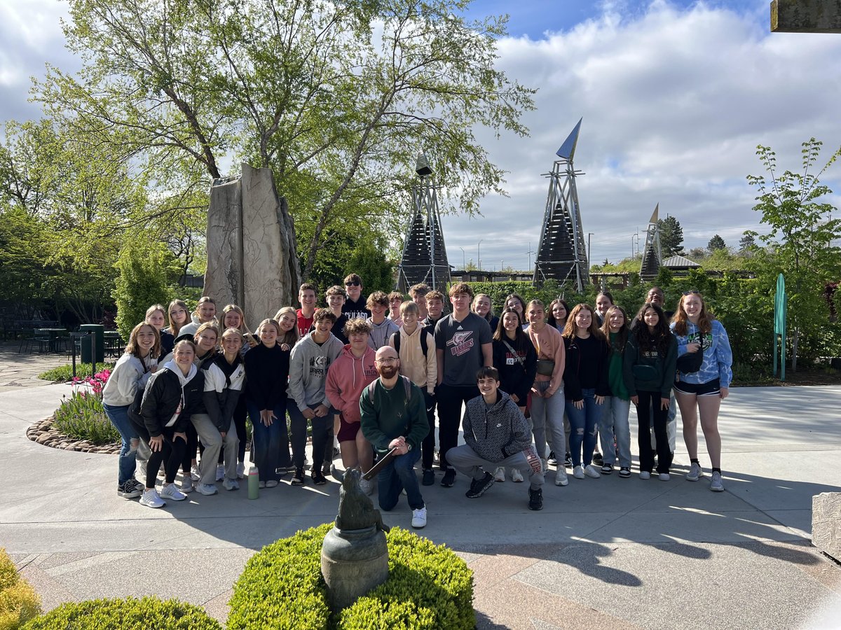 Zoo field trips can be a great opportunity for big kids too! Mr. Meling and his Honors Biology students went to the Indianapolis Zoo to study taxonomy and how organisms interact with their environment. It was a fun and educational experience for all!