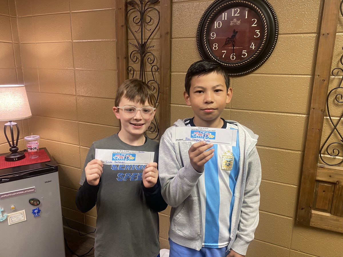 Shout out to these 2 amazing 4th graders for exemplary behavior! Trevor and Alan are our Social Media Spotlight today! @MBaker_RunSun @snbmlb